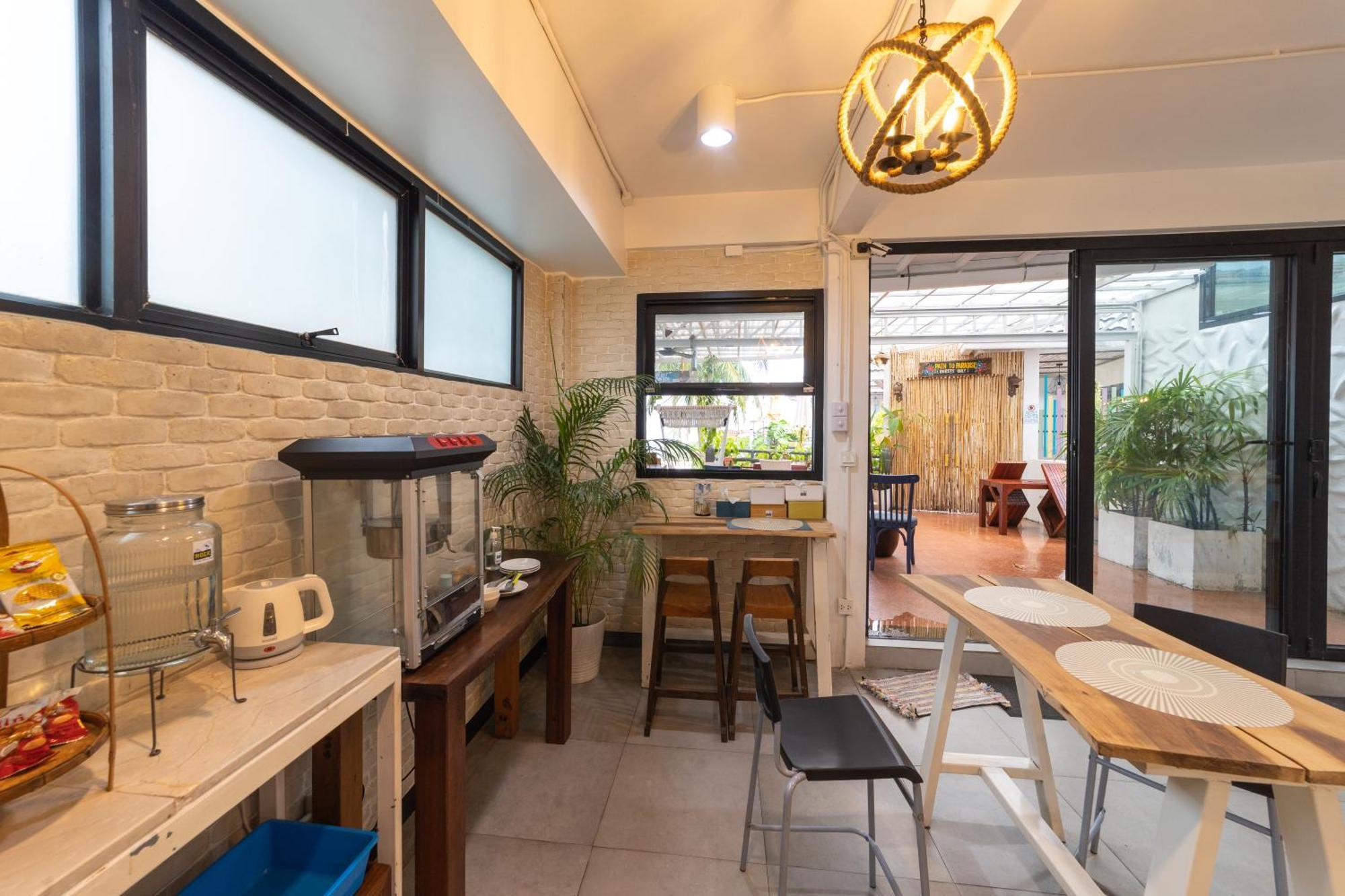 The Rock Samui Poshtel Lamai Beach Εξωτερικό φωτογραφία